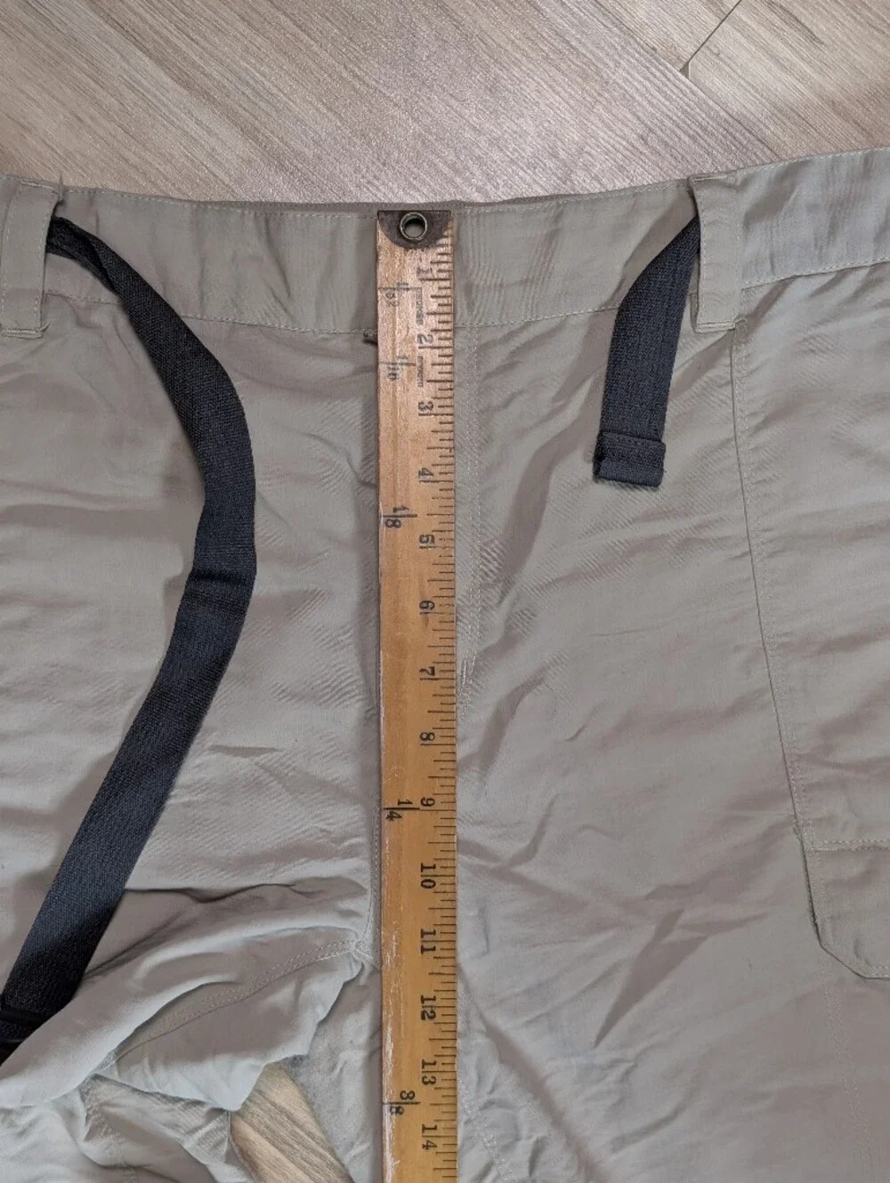 The North Face Shorts Khaki  Nylon Belted  Gorpcore Hiking (Just The Shorts)